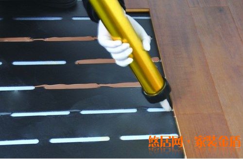 木制地板配件中隱形環保殺手有哪些？