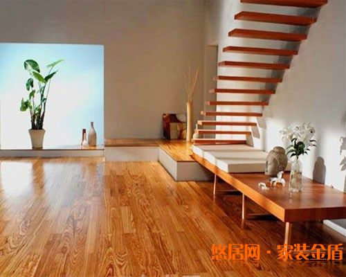 夏季怎樣對木地板進行保養？