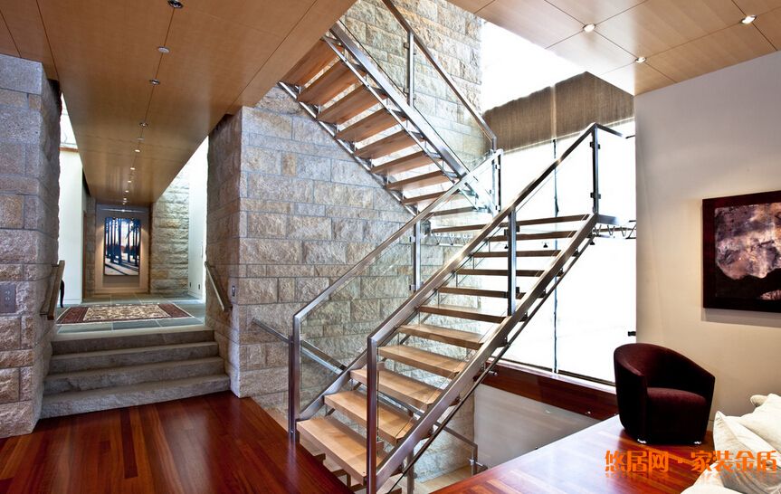 實木樓梯保養方法有哪些