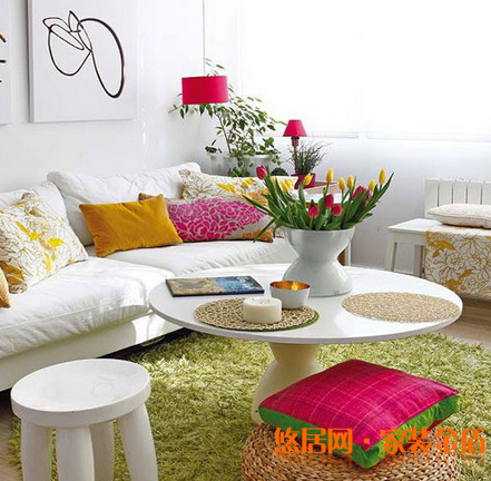 歐式客廳裝修效果圖