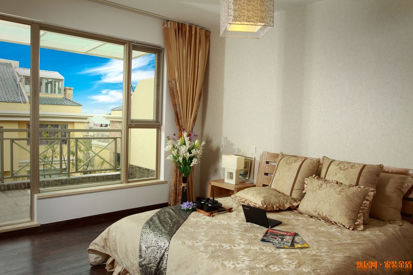 現代風格臥室裝修效果圖