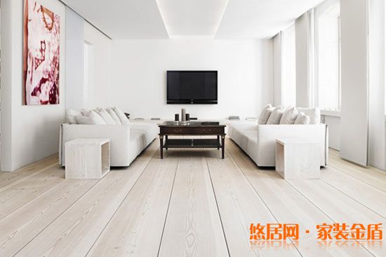 地板受潮怎么辦？三招就能輕松解決